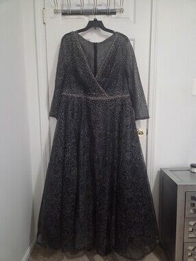 Mac Duggal #20372 Lace Gown Plus Size 22
